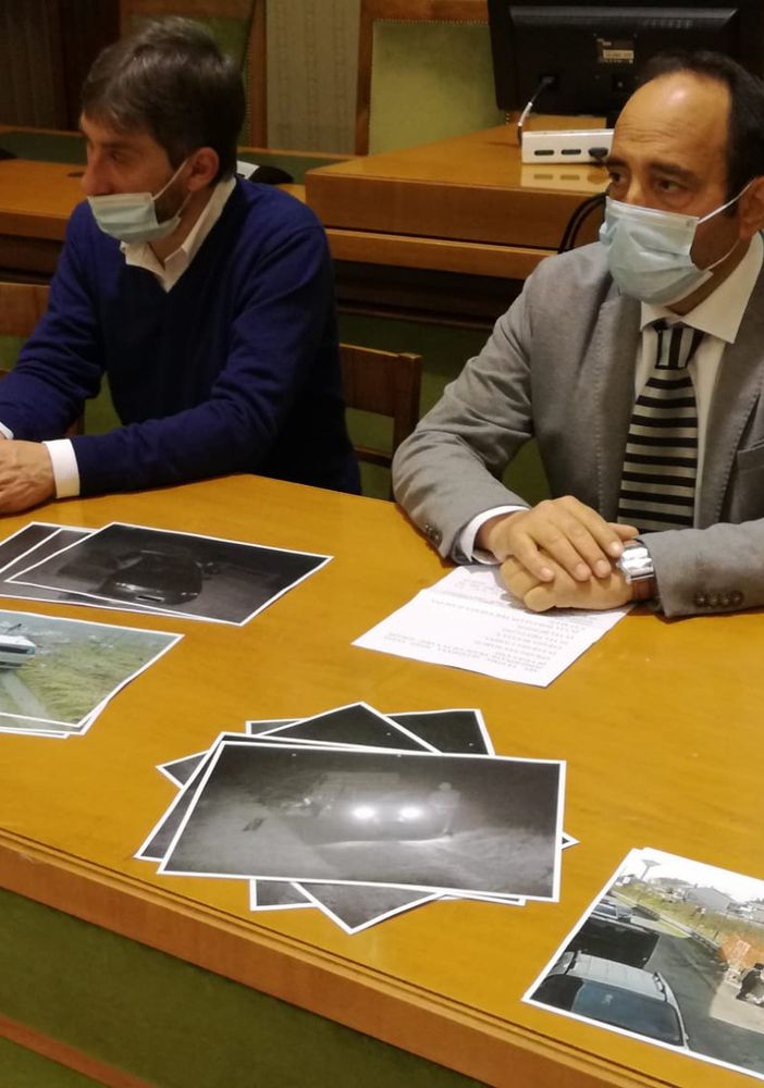 Gli assessori Daniele Semplici e Nicola Scardillo durante la conferenza stampa di questa mattina (mercoledì)