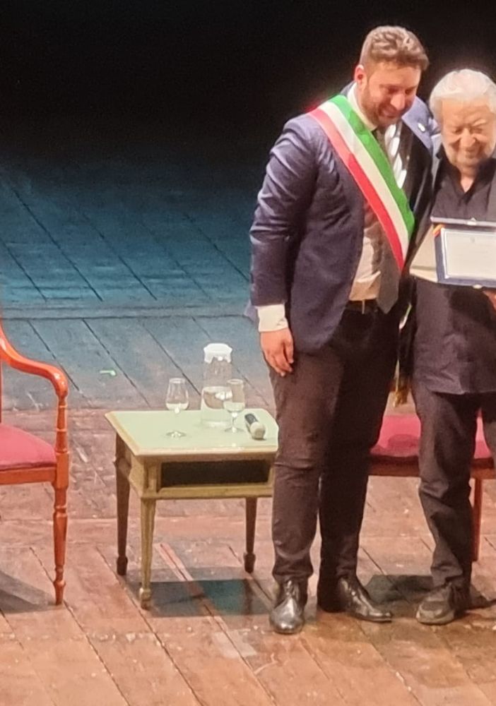 Casale Monferrato, Pupi Avati ritira il premio Giovanni Lanza consegnato dal sindaco Riboldi al Teatro Municipale