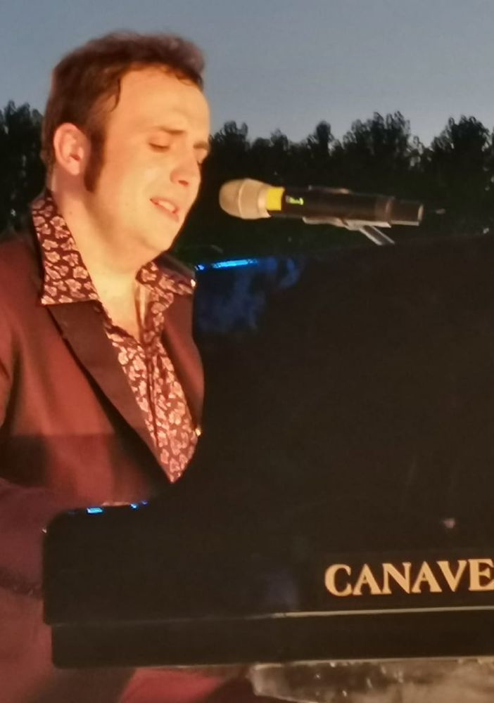 Cella Monte (AL): la sera si veste di jazz con i virtuosismi di Raphael Gualazzi