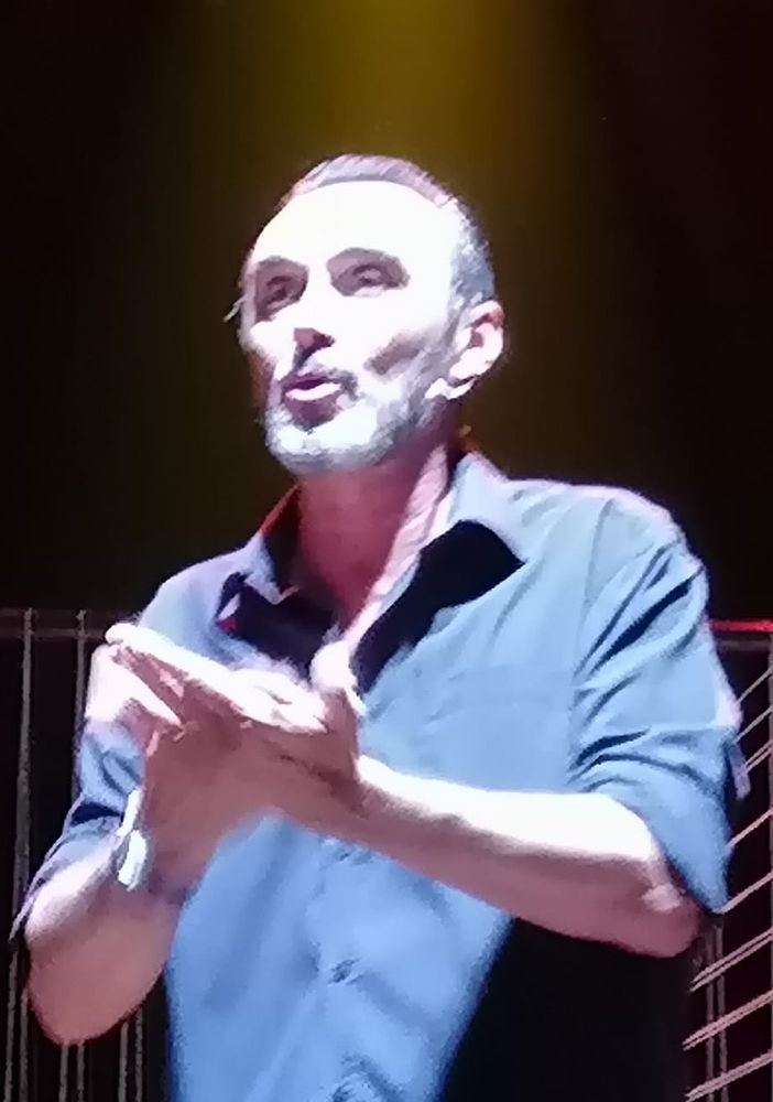 Vigevano, Giuseppe Giacobazzi fa &quot;Del suo meglio&quot; per divertire il pubblico del Castello Sforzesco