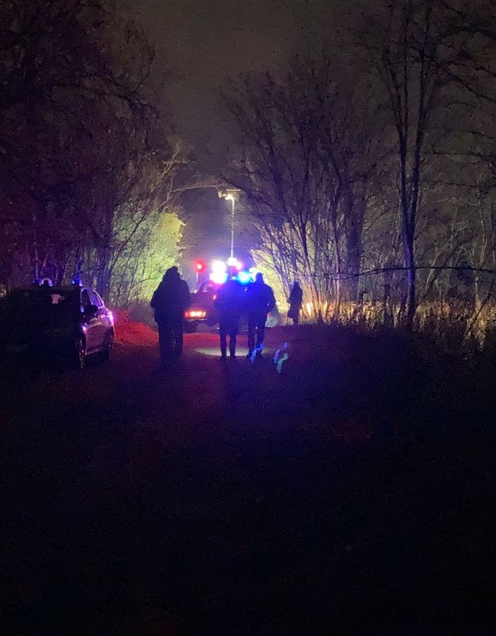 Albairate, cadavere carbonizzato nell’auto in fiamme: si aspetta l’esito dell’autopsia prima di definire le cause del decesso