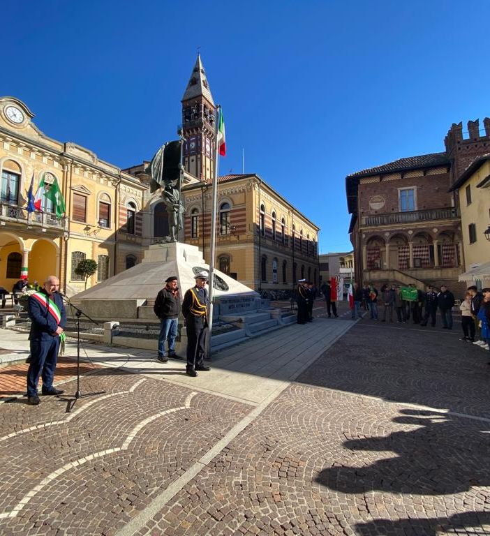 Mede: celebrato il 4 novembre in piazza della Repubblica
