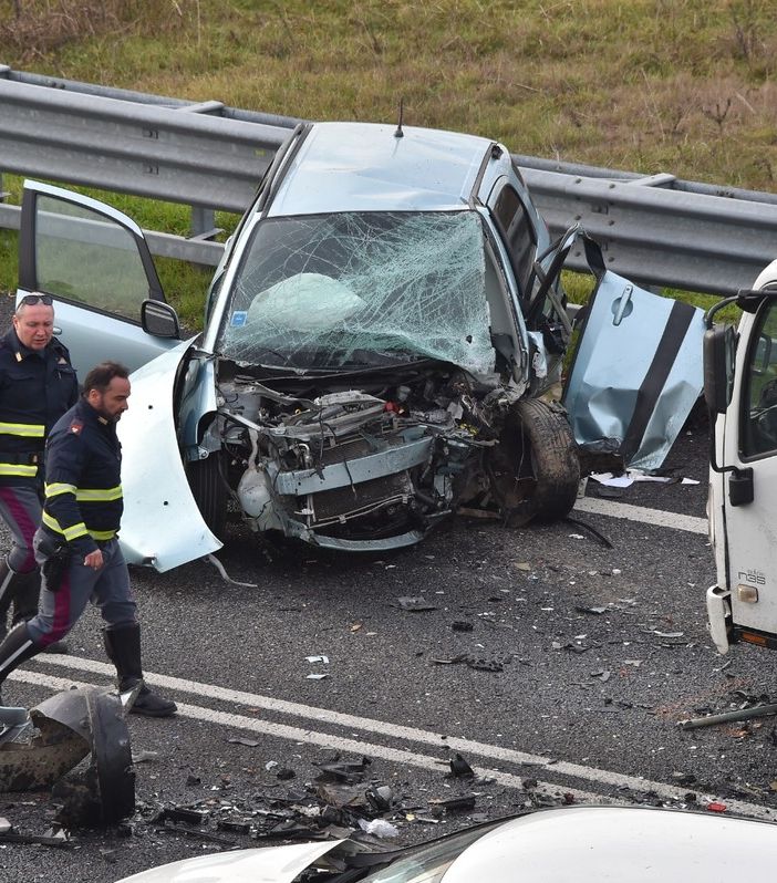 Tragedia sulla Boffalora-Malpensa a Marcallo, medico milanese perde la vita in un incidente. Strada riaperta alle 12.40 (VIDEO)