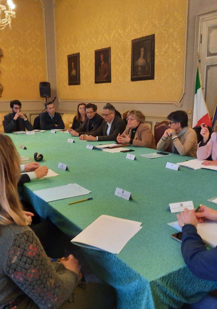 Pavia: in prefettura al via lavori del tavolo interistituzionale su dipendenze, bullismo, cyberbullismo e disagio sociale minorile