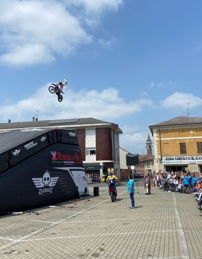 Mede: in piazza Giovanni Paolo II, l'evento &quot;Tutti in sella&quot;, progetto di mototerapia