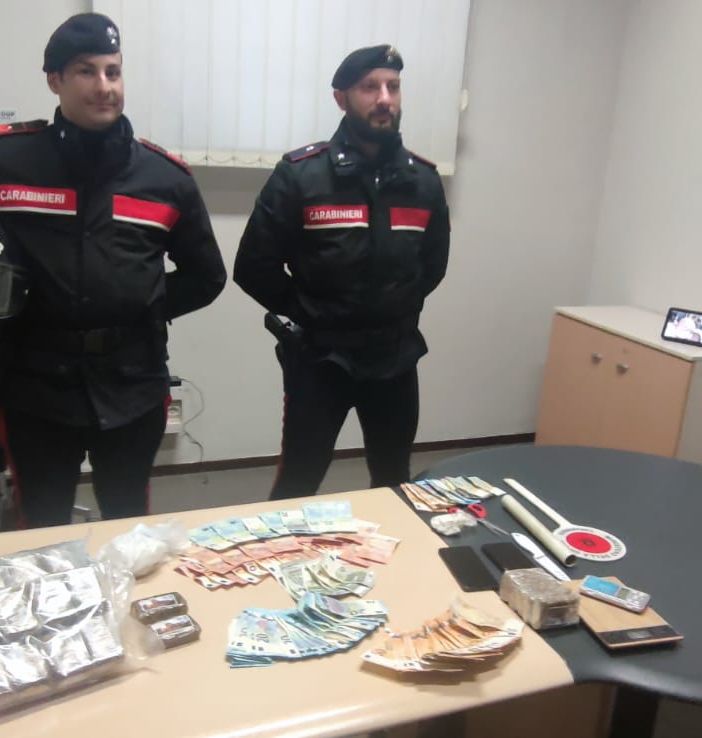 Voghera: sorpreso con la droga e oltre 2mila euro in contanti, in manette un 30enne