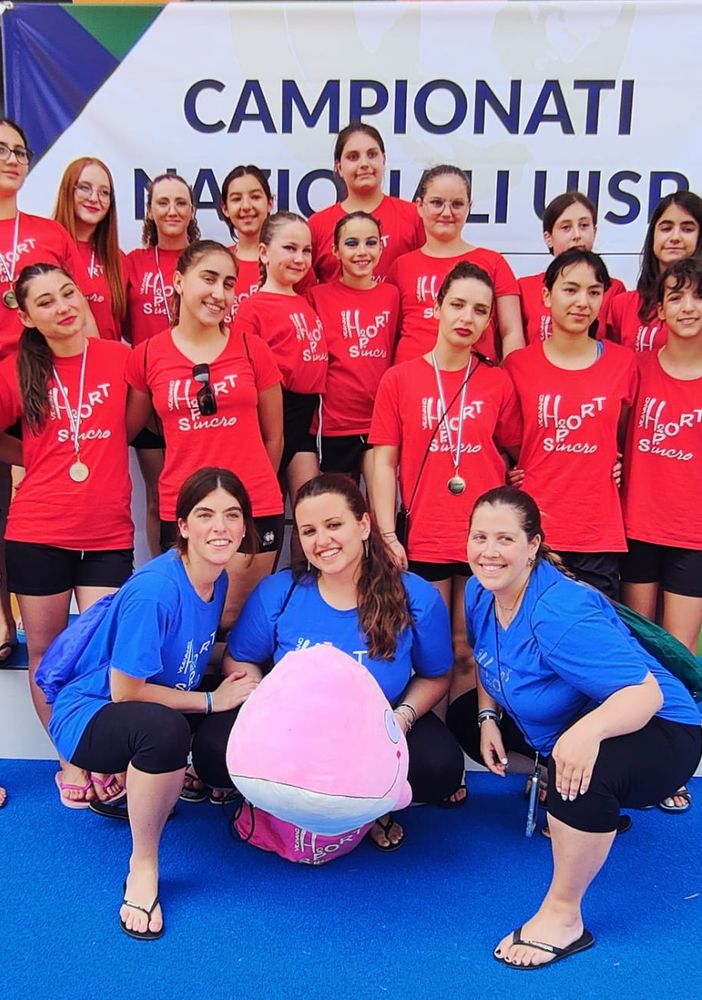 Ottimi risultati per le sincronette dell'H2Sport Vigevano, nei campionati italiani Uisp di Lignano Sabbiadoro