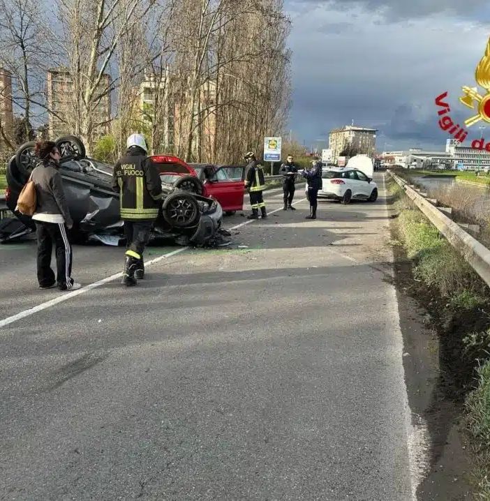 Abbiategrasso: grave incidente sulla statale 494, due feriti