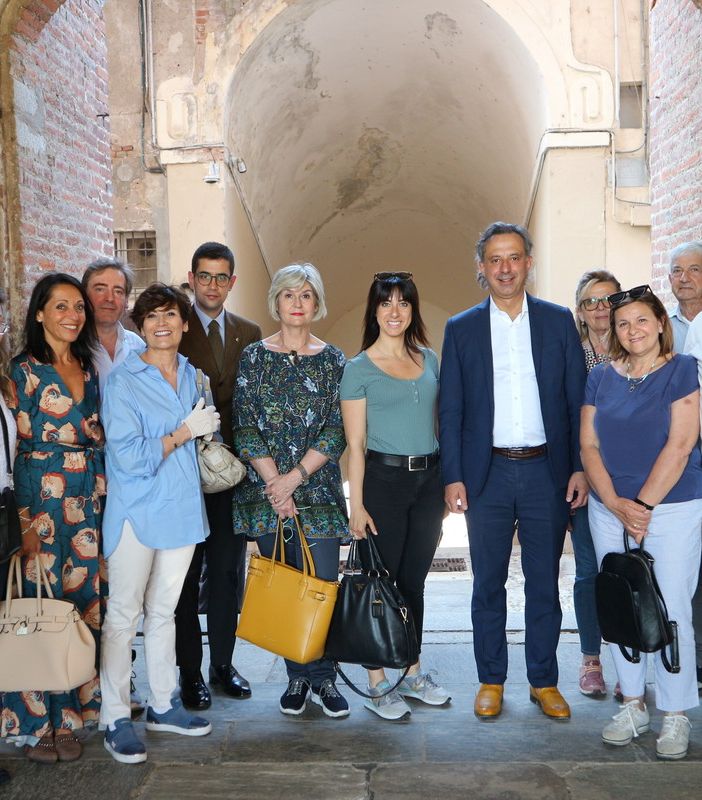 Vigevano: una delegazione del comune di Garlasco visita castello e piazza Ducale
