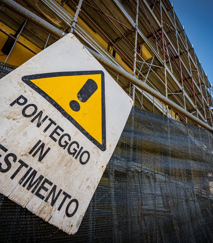 Broni: Villa Nuova Italia, iniziati i lavori di recupero dell’immobile