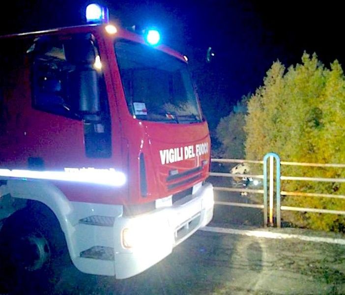 Dramma nel Cuneese, auto finisce nella scarpata: due giovani morti e due feriti gravi