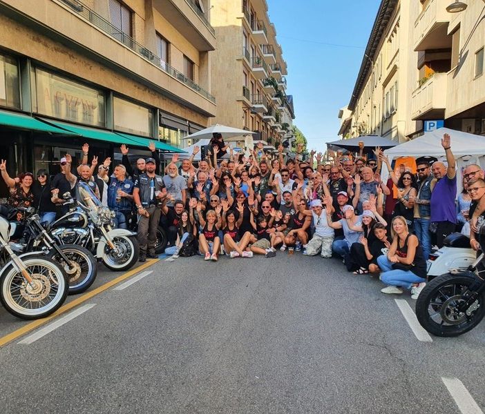 FOTO E VIDEO. Quei 150 motociclisti in strada per la piccola Chiara. «Tanti bustocchi ma anche molta gente da fuori»