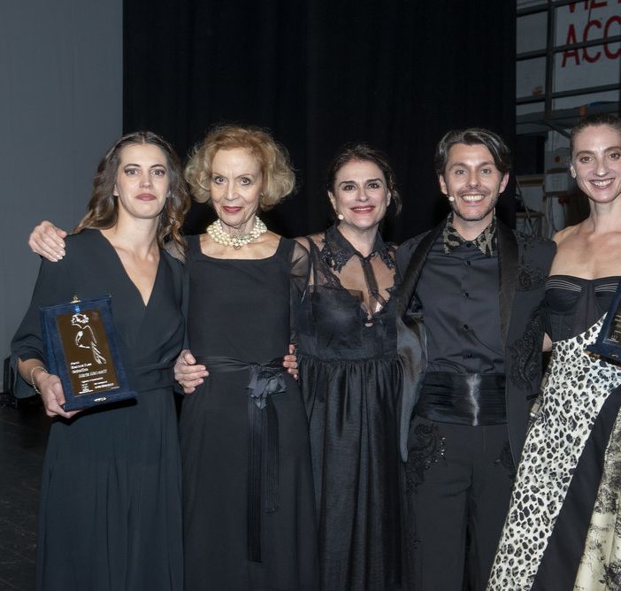 Vigevano, Anna della Rosa vince il premio Duse 2024. Menzione d’onore a Marta Malvestiti, Premio speciale della giuria a Lucia Poli