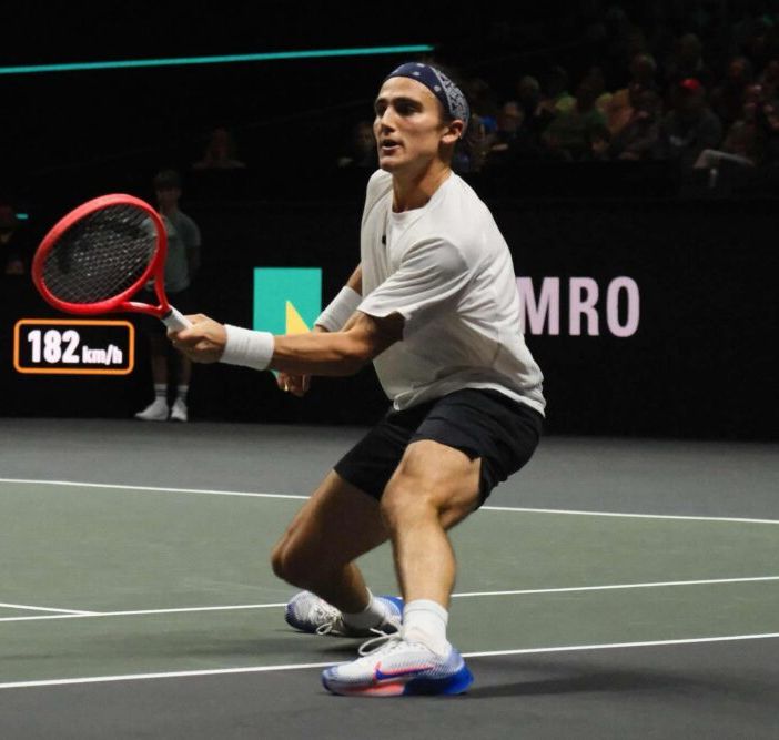 Tennis, impresa di Mattia Bellucci a Rotterdam: elimina Medvedev e vola nei quarti