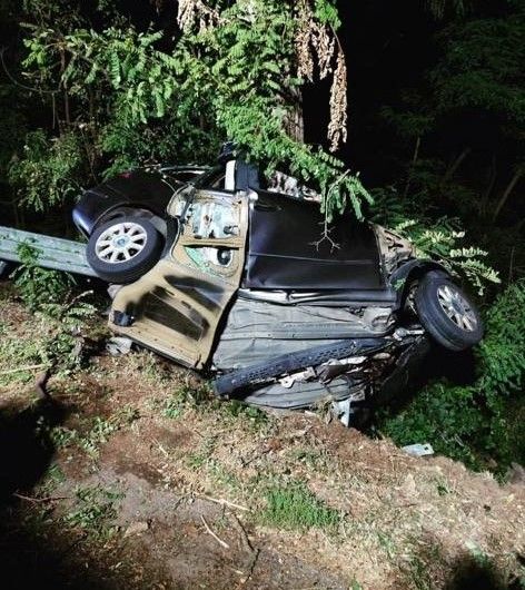 Mortara: auto si schianta contro un albero sulla statale 494, muore 18enne