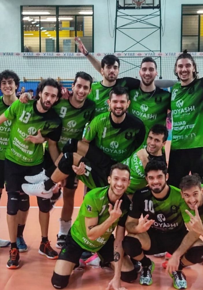 La gioia di capitan Puliti e compagni dopo la vittoria al tie-break