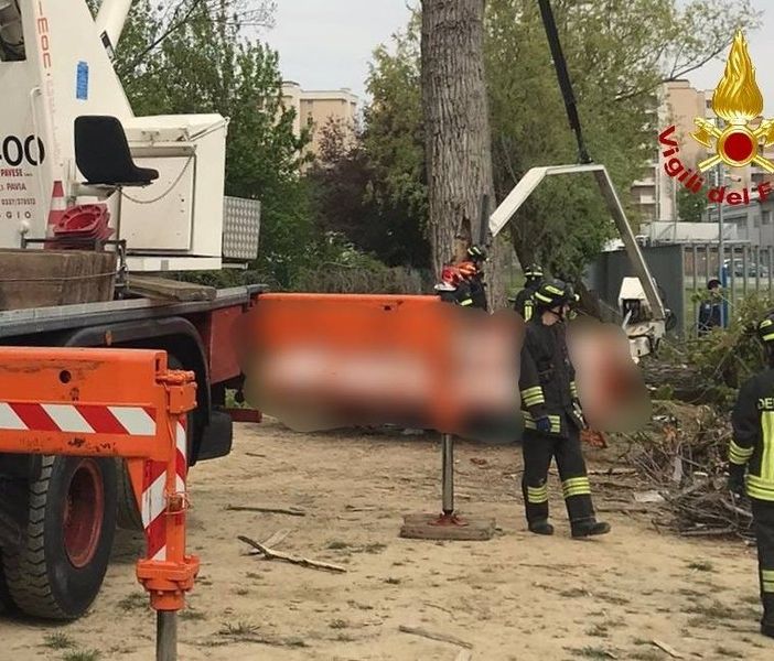 Morti sul lavoro a Opera. La Uil: «Una cabina di regia regionale per affrontare l'emergenza»