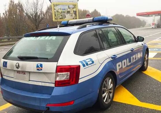 Novara, arrestato dalla Polizia Stradale: aveva mostrato un falso documento per l’espatrio