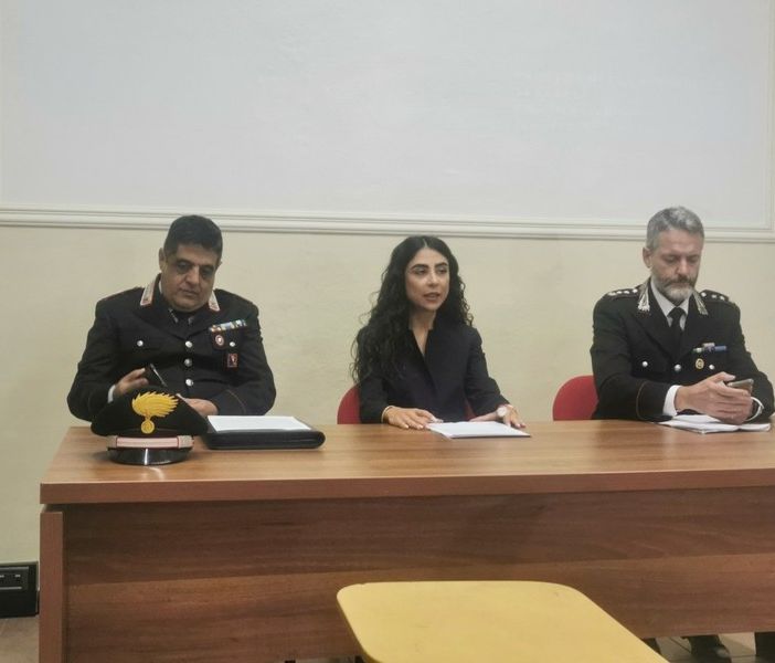Vercelli: una rapina e sei furti con strappo tra agosto e ottobre: per &quot;Bonnie &amp; Clyde&quot; si aprono le porte del carcere