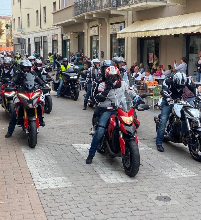 Mede: le immagini di &quot;Para...un rombo nel cuore&quot;