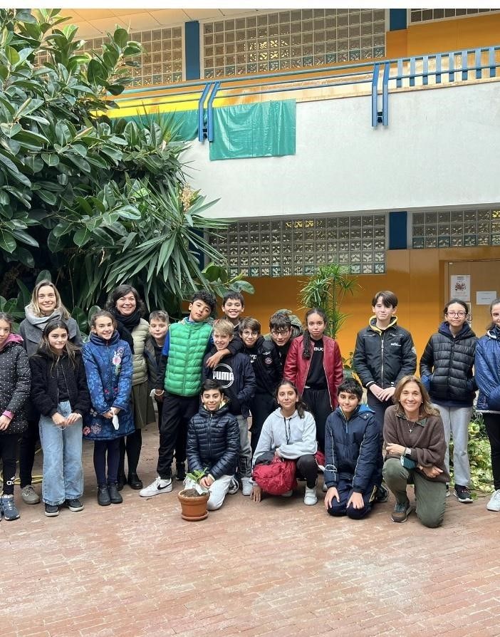 Vigevano: la classe 1B della scuola media Robecchi partecipa al Progetto “Un albero per il Futuro”