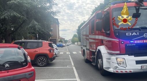 I vigili del fuoco in via Tanzi
