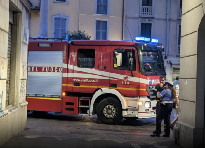 Saronno: la padrona di casa esce e… la lavastoviglie allaga il palazzo