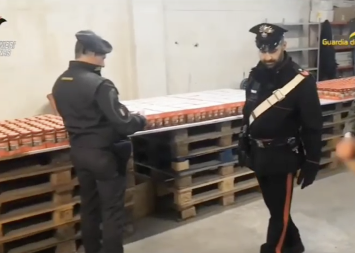 Novara: smantellata associazione criminale dedita alla ricettazione e contraffazione alimentare. VIDEO