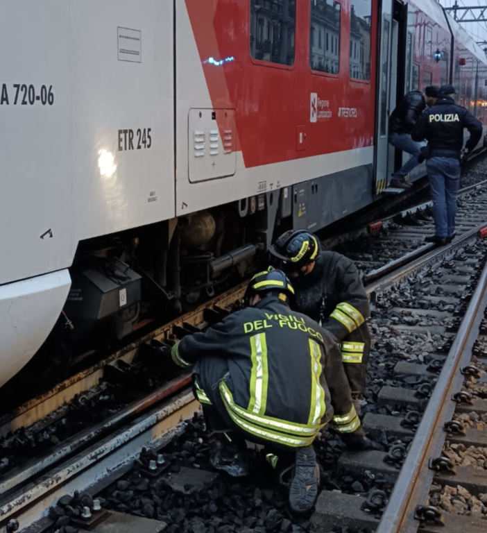 Dramma prima dell'alba: uomo di 31 anni muore travolto dal Malpensa Express