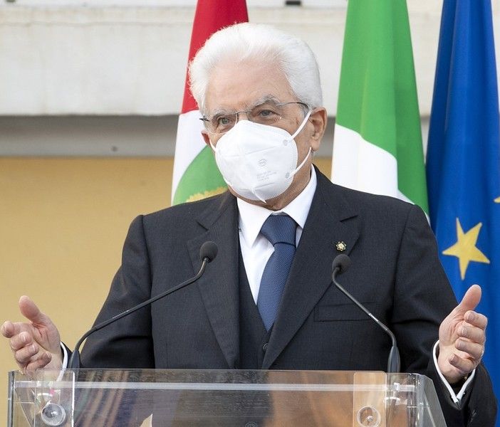 Plebiscito per Mattarella rieletto presidente della Repubblica con 759 voti