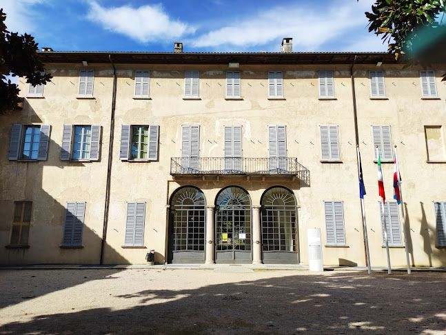 Bolletta energetica troppo pesante. Trecate chiude l’accesso alla biblioteca dal 17 dicembre al prossimo 12 febbraio