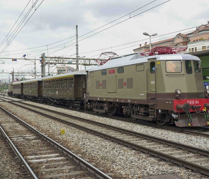 Da Milano verso il Lago Maggiore a bordo di un treno storico appena restaurato