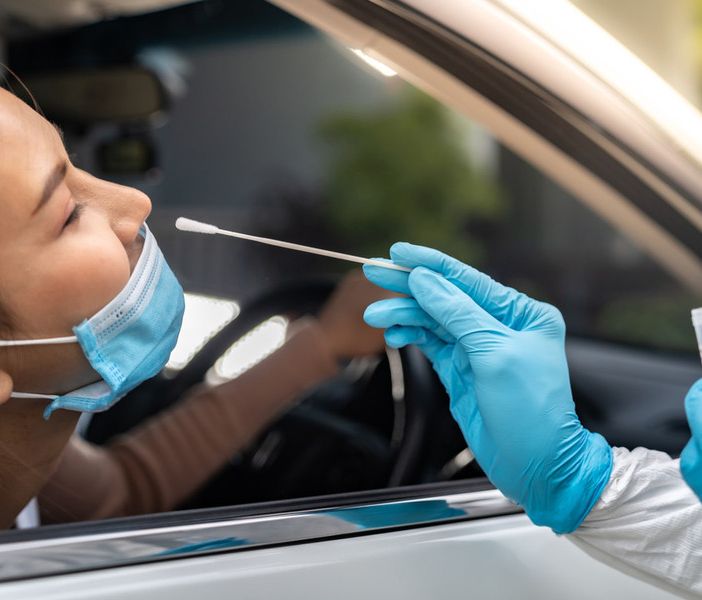 I numeri della “task force tamponi” in Lombardia: almeno 200mila test al giorno