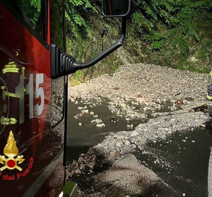 Ondata di maltempo in Lombardia, oltre 340 gli interventi dei vigili del fuoco, 58 in provincia di Pavia