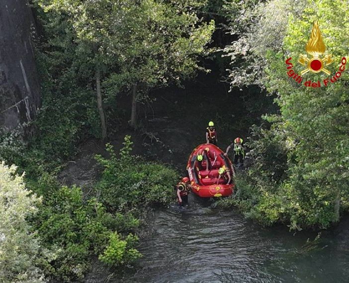 Ancora senza esito le ricerche dell'operaio caduto venerdì nel fiume Adda