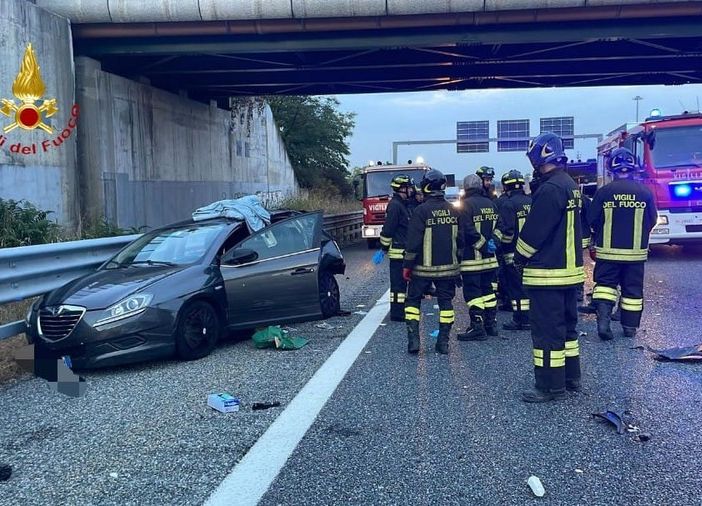 Gravissimo incidente in autostrada: al lavoro i mezzi di soccorso vercellesi