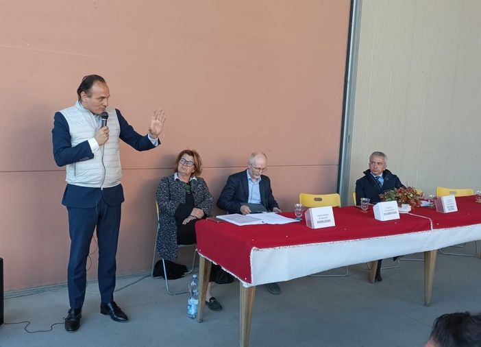 'Guerra dell'acqua' tra novarese e Lomellina, gli agricoltori piemontesi incontrano Cirio