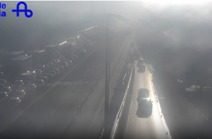 La coda vista dalla webcam di Autostrade
