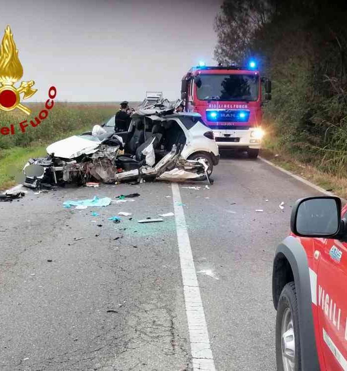Schianto nel Vercellese, muore a 39 anni