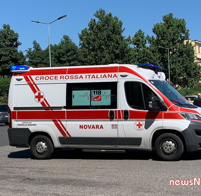 Cameri: ciclista investita da un'auto perde la vita