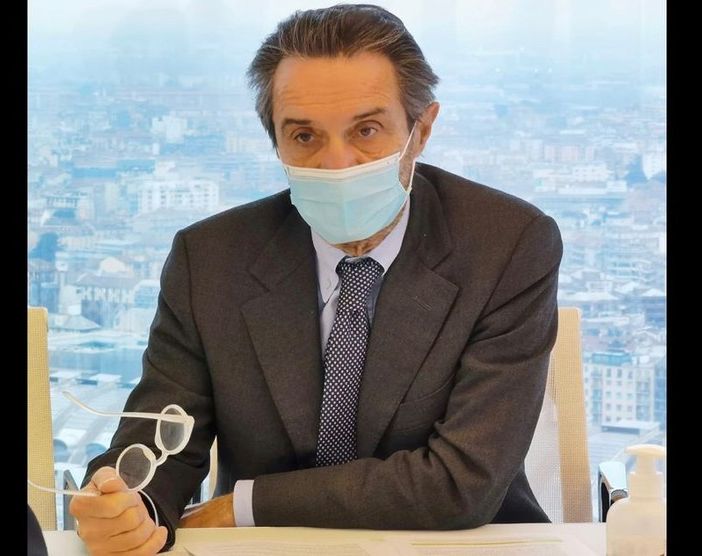 Fontana: «In 24 ore un terzo degli over 80 lombardi ha aderito alla campagna vaccinale anti Covid»