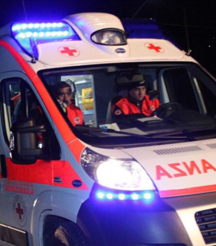 Cassolnovo: si ribalta con l'auto sulla provinciale 192, soccorso un 50enne