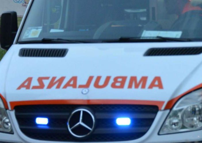 Dramma a Pavia, bimbo di 18 mesi cade dal balcone e muore