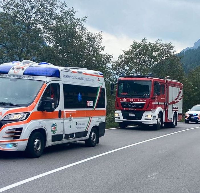Auto contro camion nella Bergamasca: muore 61enne, grave la figlia