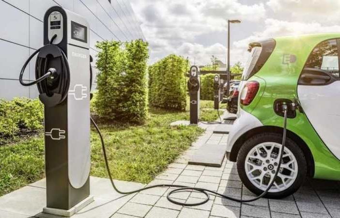 Trecate: in città arrivano 8 colonnine per la ricarica di veicoli elettrici e ibridi