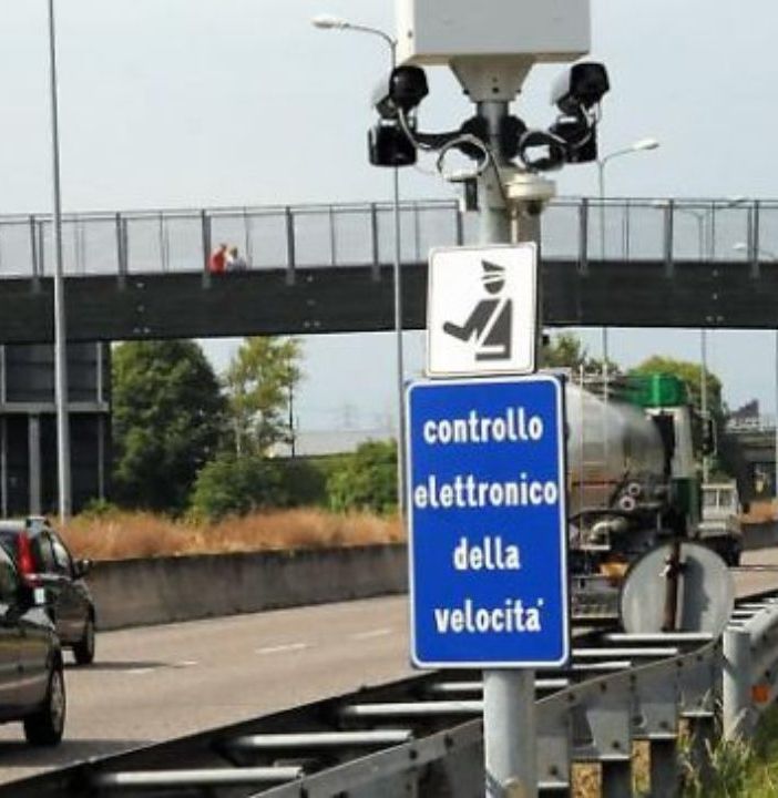 Autovelox ovunque, i comuni &quot;spennano&quot; gli italiani e con le ferie ancora di più. L’elenco delle strade da evitare