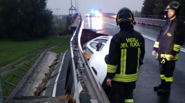 Novara, il ponte crollato era stato consolidato nel 2015