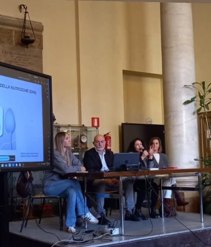 Vigevano, conferenza sui disturbi alimentari al Liceo Cairoli: un momento di riflessione partecipata