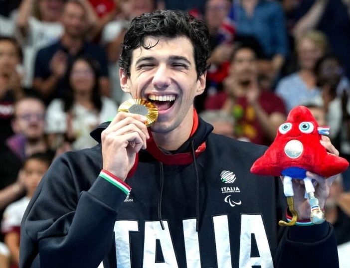 Milano-Cortina: Simone Barlaam racconta i Giochi a fumetti