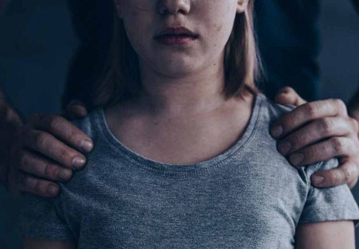 Milano, violenza sessuale su sei bambine: giovane condannato a 16 anni di carcere